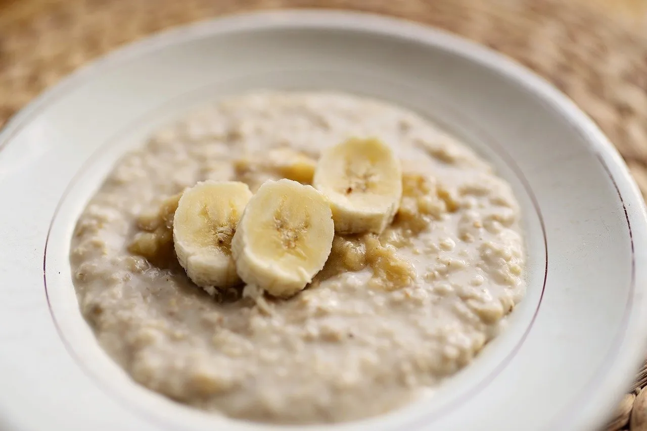 Imagem descritiva da notícia Conheça o porridge, o mingau de aveia indicado para esportistas