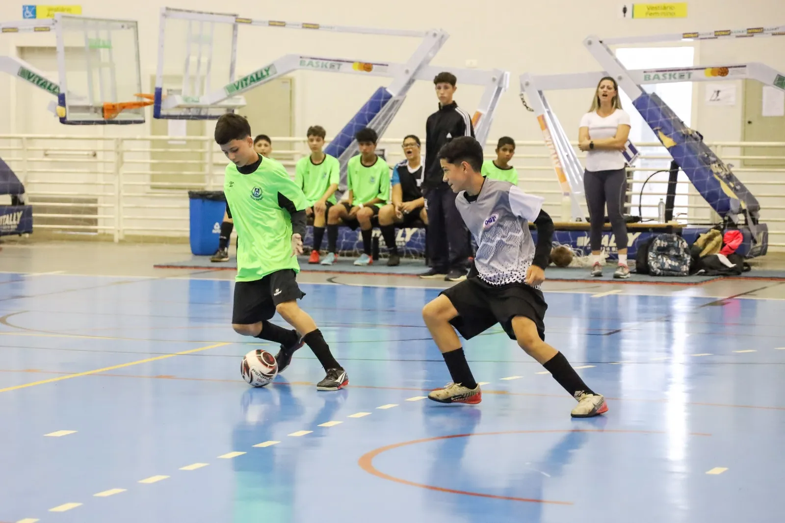 Imagem descritiva da notícia Times de futsal têm 4ª feira decisiva nos Jogos Escolares
