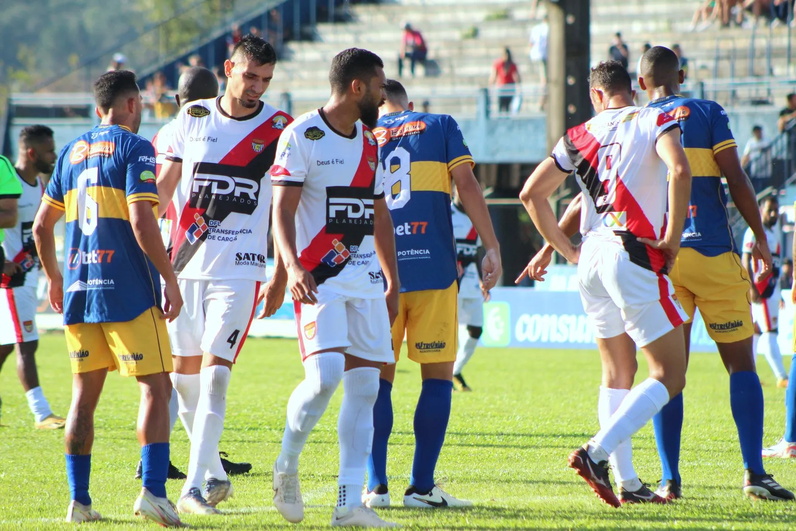 Imagem descritiva da notícia Apucarana Sports visita o Paraná Clube no Couto Pereira pela Segundona