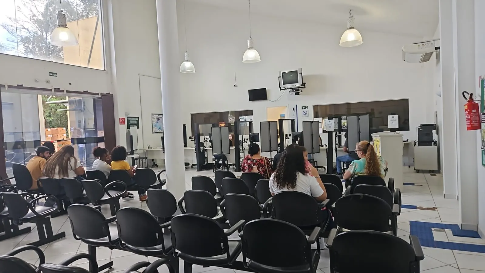 Imagem descritiva da notícia Prazo para emissão e regularização 
de título de eleitor chega à reta final