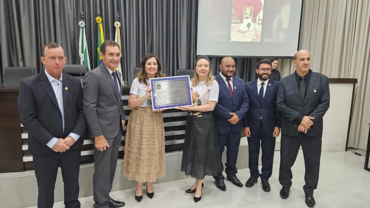 Imagem descritiva da notícia Grupo ‘Mães Intercessoras’ recebe homenagem na Câmara