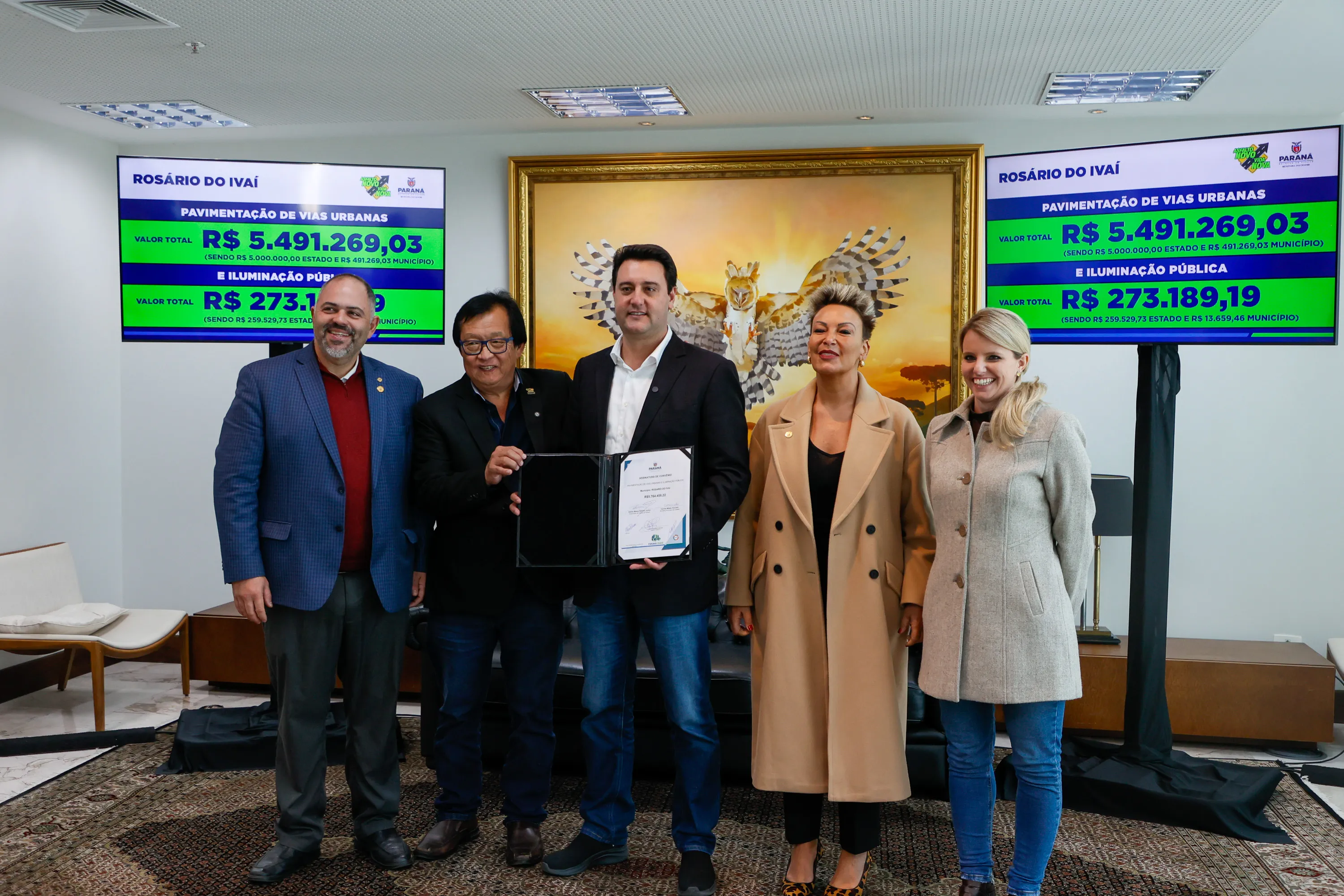 Imagem descritiva da notícia Municípios do Vale vão investir 	R$ 19 mi em asfalto e iluminação