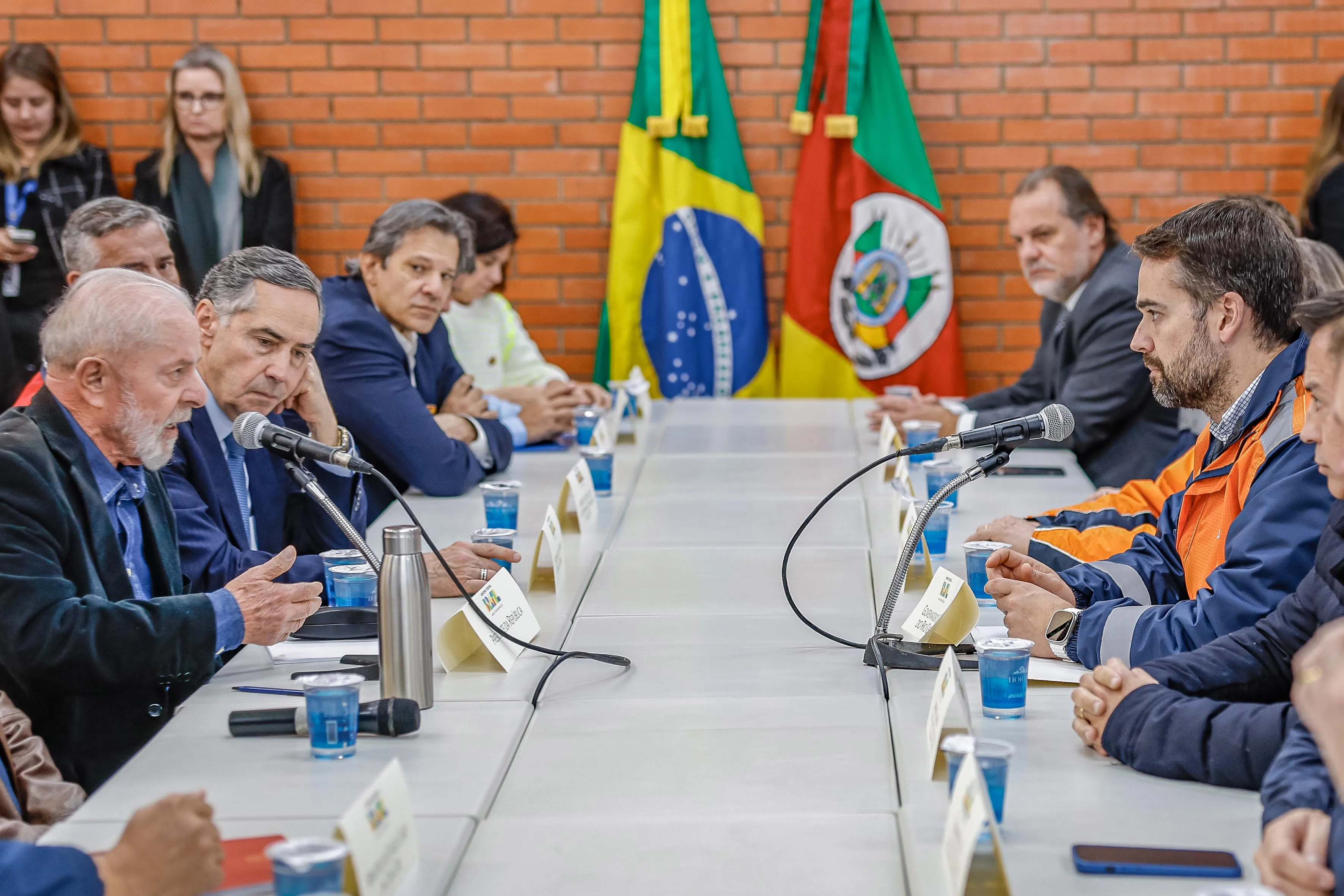 São Leopoldo (RS), 15.05.2024 - Presidente da República, Luiz Inácio Lula da Silva, reúne-se com o Governador do Rio Grande do Sul, Eduardo Leite, e anuncia novas medidas de assistência ao Rio Grande do Sul. Foto: Ricardo Stuckert/PR
