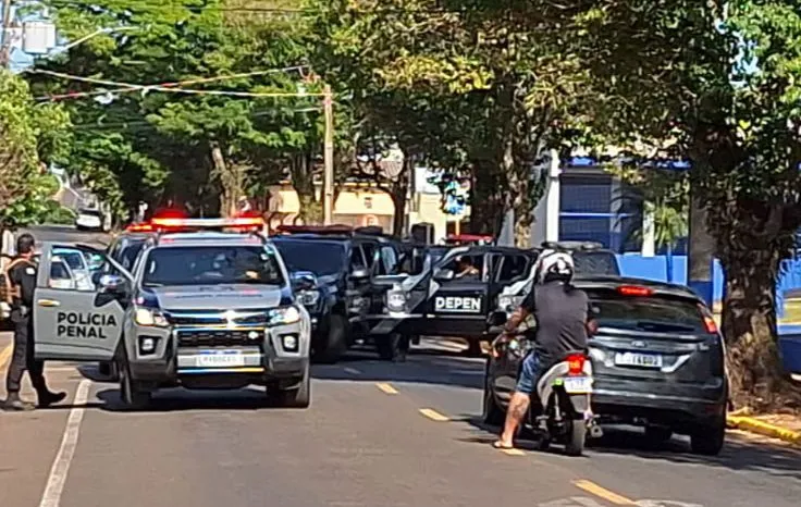 Imagem descritiva da notícia Vistoria no Minipresídio fecha rua Nova Ucrânia