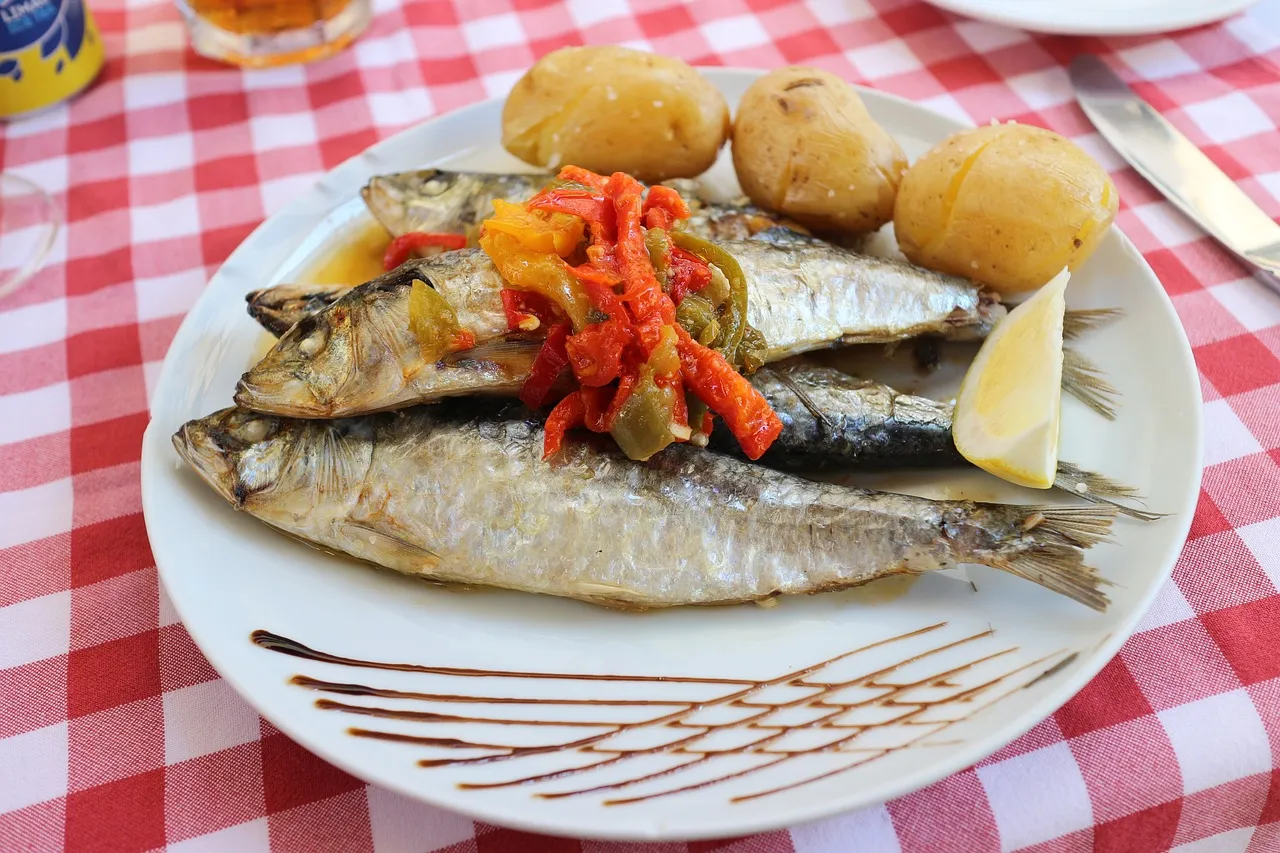 Imagem descritiva da notícia Inove no almoço com prato de sardinha assada com batatas