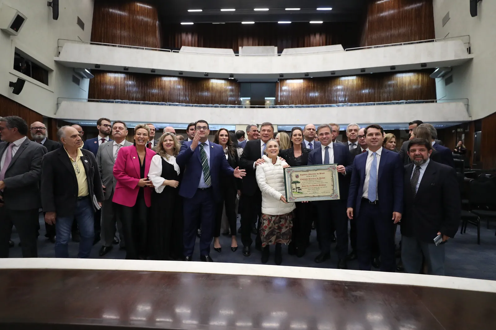 Imagem descritiva da notícia Ministro do STF é Cidadão Honorário do Paraná