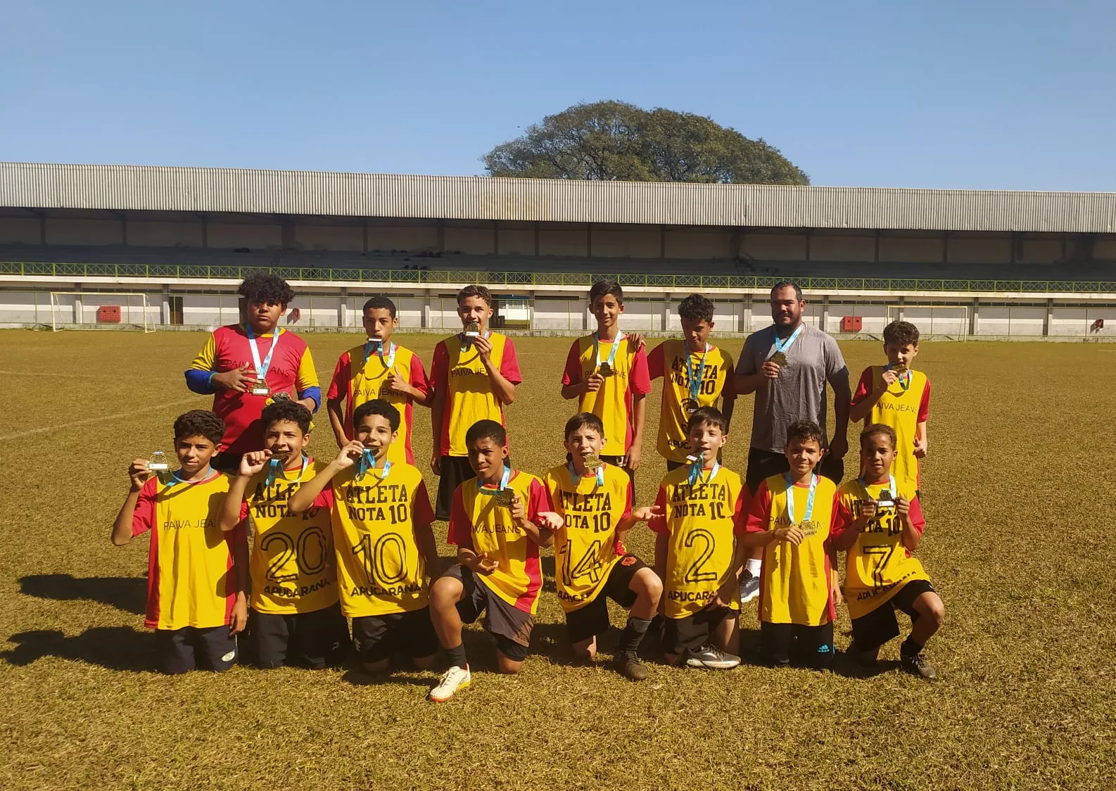 Imagem descritiva da notícia Torneio de Futebol define 
os campeões em Apucarana