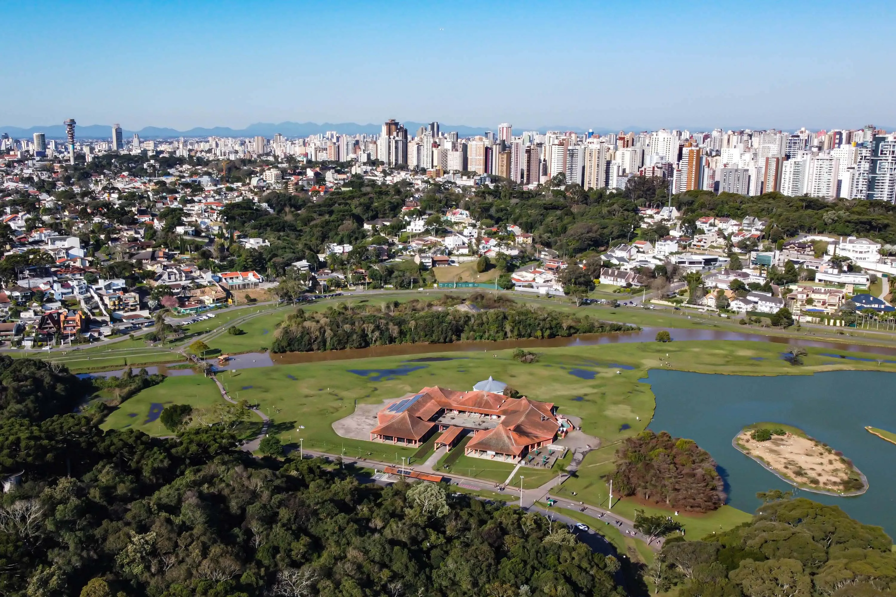 Imagem descritiva da notícia Paraná é o quarto no ranking de progresso social do País