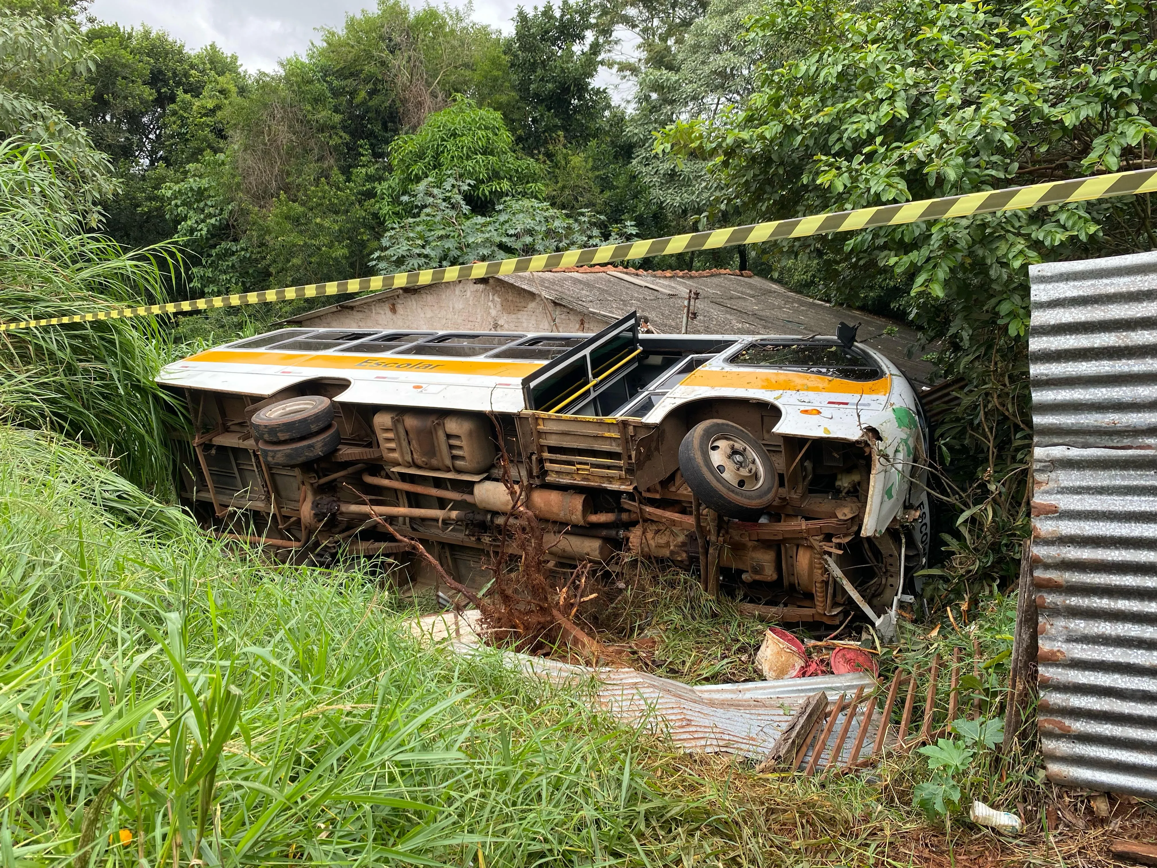 Imagem descritiva da notícia Prefeitura de Apucarana multa empresa de transporte escolar