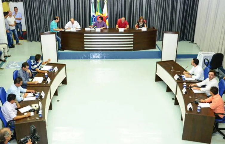 Imagem ilustrativa da imagem Câmara de Apucarana elege as comissões da Casa sob polêmica