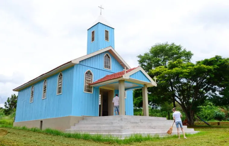 Imagem ilustrativa da imagem Araponguenses restauram capela em nome da fé