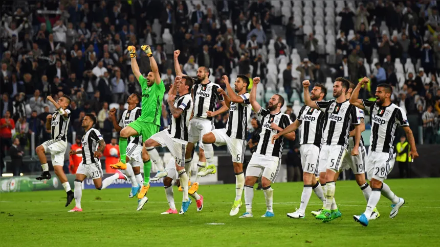 Imagem ilustrativa da imagem Juventus segura Barcelona e se garante na semifinal da Liga dos Campeões