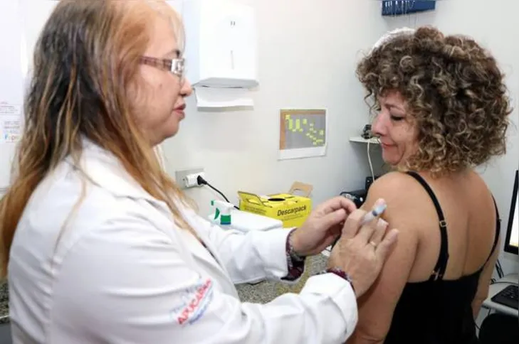 Imagem ilustrativa da imagem Apucarana atinge 71% da meta de vacinação contra a gripe 