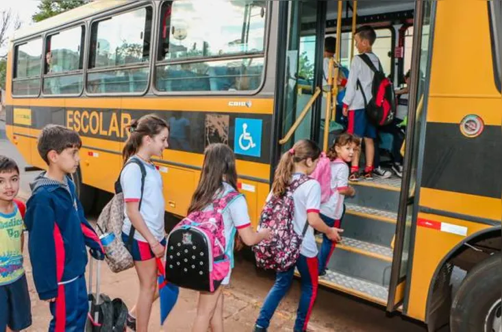 Imagem ilustrativa da imagem Apucarana investe R$ 4 mi em transporte escolar