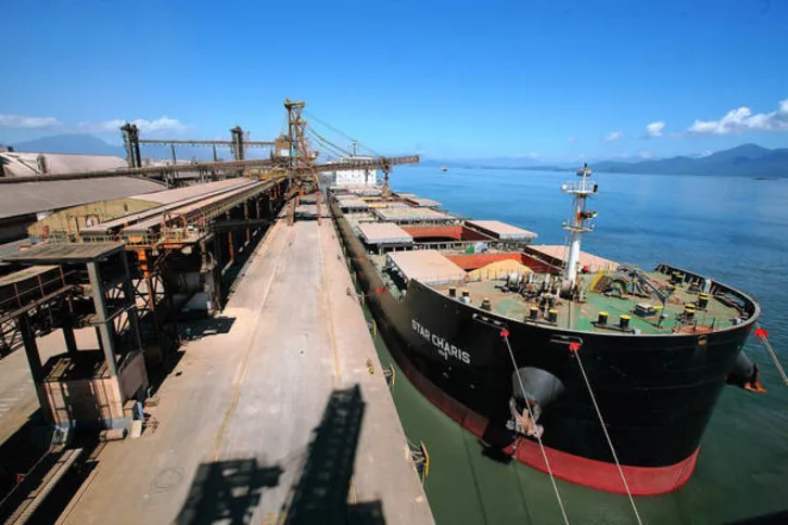 Imagem ilustrativa da imagem Porto de Paranaguá registra maior movimentação de cargas