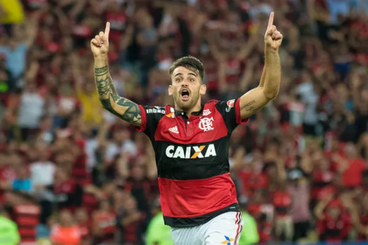 Imagem ilustrativa da imagem Flamengo pega o Independiente hoje no Maracanã para 'salvar' a temporada