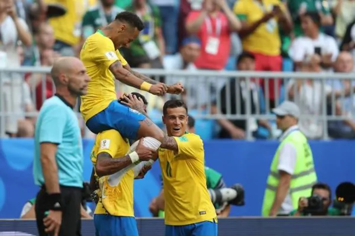 Imagem ilustrativa da imagem Brasil derrota México e avança às quartas de final do Mundial