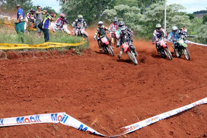 Imagem ilustrativa da imagem Faxinal realiza a 6ª etapa da Copa Paraná de Motocross