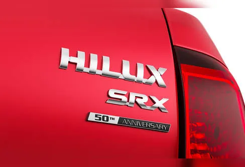 Imagem descritiva da notícia Toyota Hilux 2019 ganha novo design e mais tecnologia