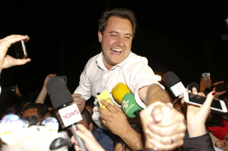 Imagem ilustrativa da imagem Ratinho Jr. é eleito governador do Paraná em primeiro turno
