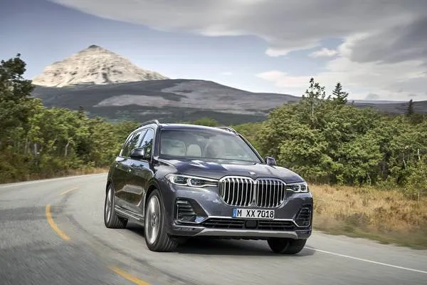 Imagem descritiva da notícia BMW apresenta novidades para 2019