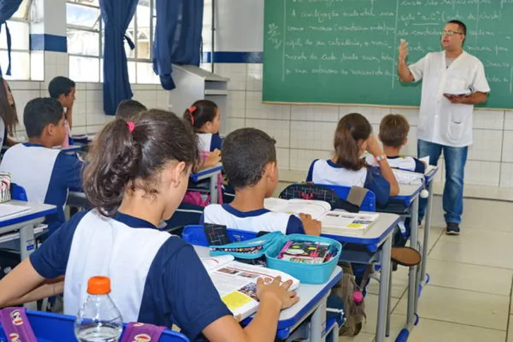 Imagem ilustrativa da imagem Prova Paraná mobiliza 1,1 mi de alunos