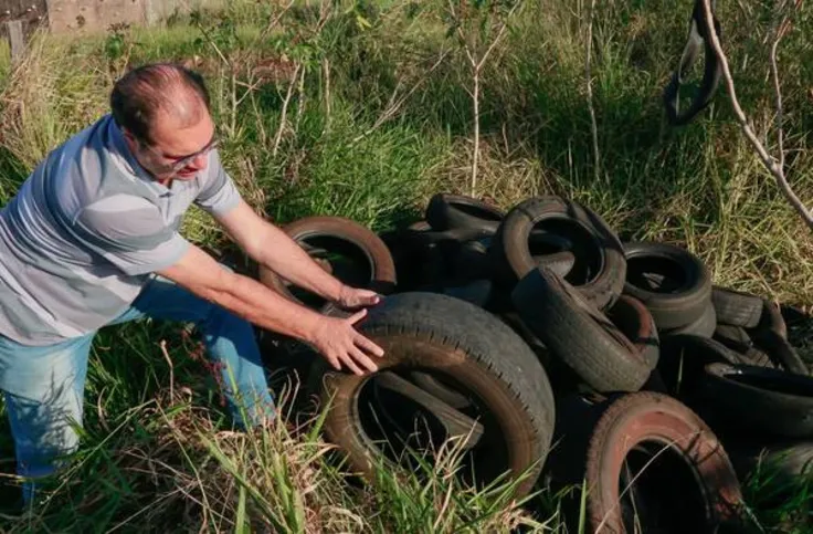 Imagem ilustrativa da imagem Prefeitura investiga descarte de pneus no Pirapó