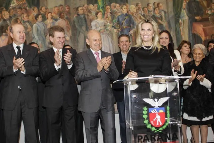 Imagem ilustrativa da imagem Cida Borghetti assume o governo por cinco dias