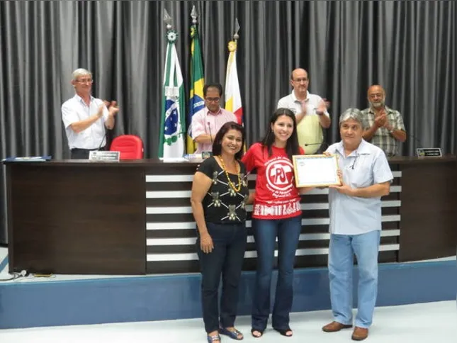 Imagem ilustrativa da imagem Legislativo homenageia Pastoral da Juventude