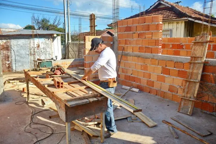 Imagem ilustrativa da imagem Extinção de vagas de empregos desacelera 45,2% na região