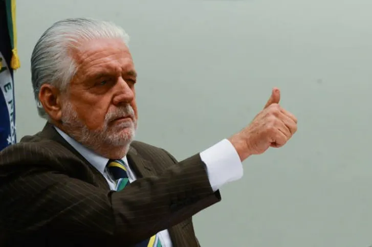 Imagem ilustrativa da imagem Barros x governo
