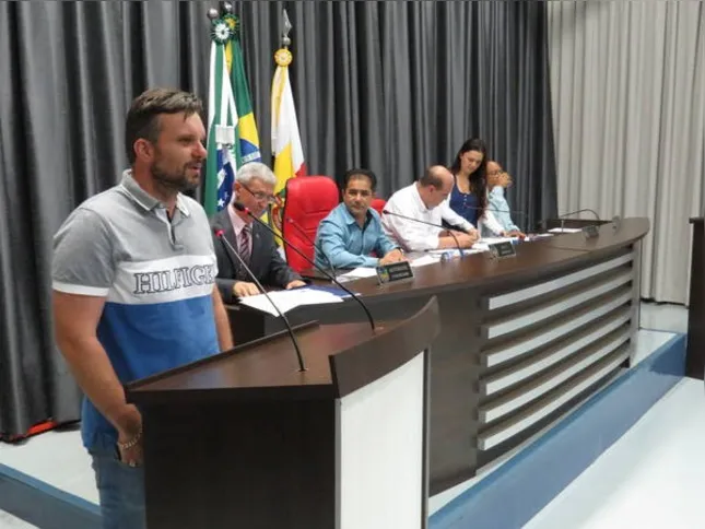 Imagem ilustrativa da imagem Legislativo apoia empresas