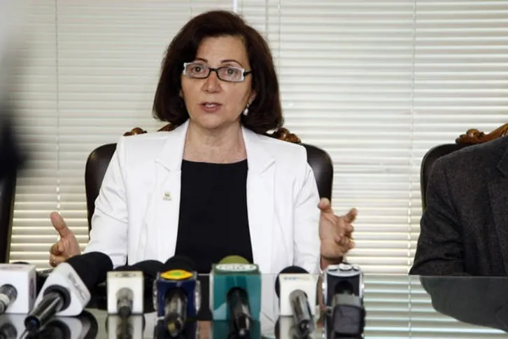 Imagem ilustrativa da imagem Governo volta atrás e desiste de fechar escolas