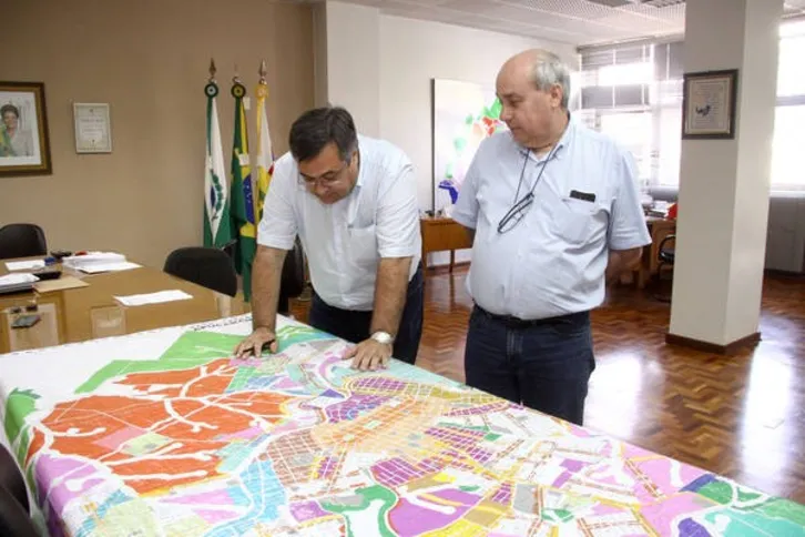 Imagem ilustrativa da imagem Apucarana anuncia novo pacote de asfalto