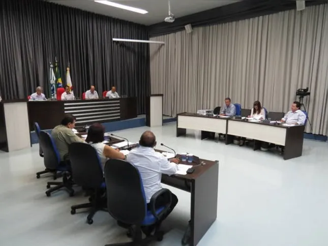 Imagem ilustrativa da imagem Câmara aprova pacote de projetos em duas sessões