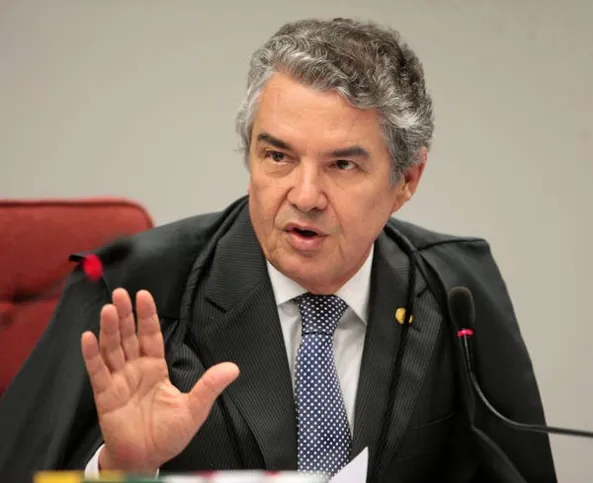Imagem ilustrativa da imagem Cotado no governo