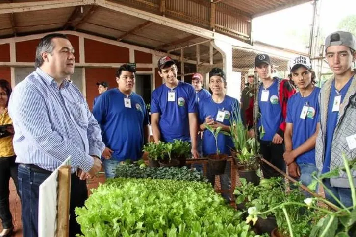 Imagem ilustrativa da imagem Colégio Agrícola promove exposição de trabalhos