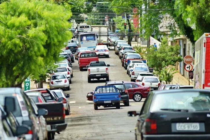 Imagem ilustrativa da imagem Crise ‘freia’ crescimento da frota