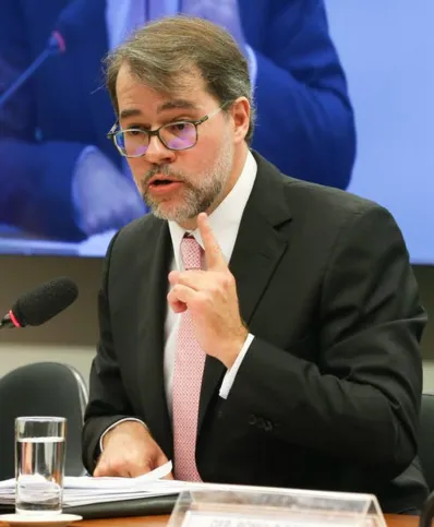 Imagem ilustrativa da imagem Eleições de 2016 podem não ter urna eletrônica 