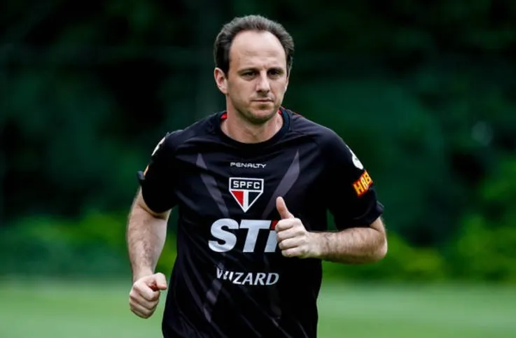 Imagem ilustrativa da imagem Rogério Ceni tem chances de enfrentar o Goiás no domingo