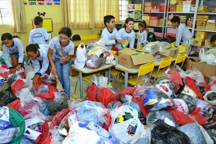 Imagem ilustrativa da imagem Alunos se unem pelo Natal dos desabrigados