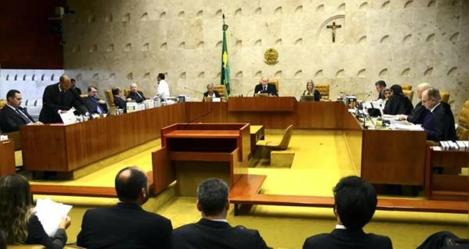 Imagem ilustrativa da imagem Senado poderá recusar o impeachment, decide STF