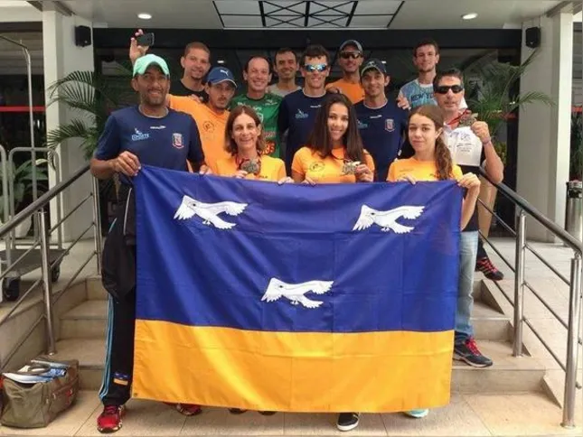 Imagem ilustrativa da imagem Araponguenses representam a cidade na São Silvestre 