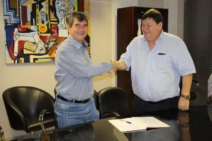 Imagem ilustrativa da imagem Vice assume Prefeitura de Arapongas 