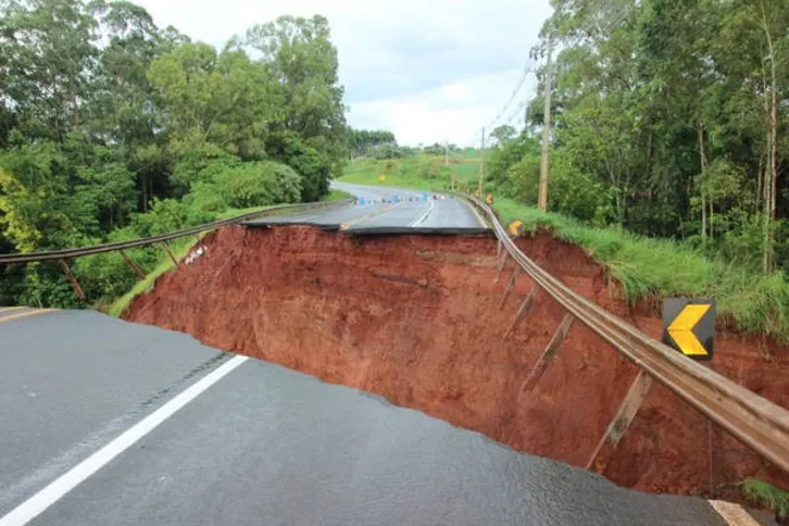 Imagem ilustrativa da imagem Rachaduras assustam moradores em Arapongas