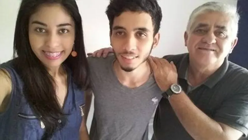 Imagem ilustrativa da imagem Família apucaranense ganha a vida na dublagem profissional