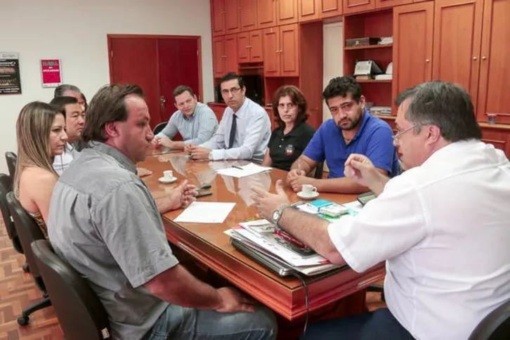 Imagem ilustrativa da imagem Prefeitura amplia avanços funcionais em Apucarana