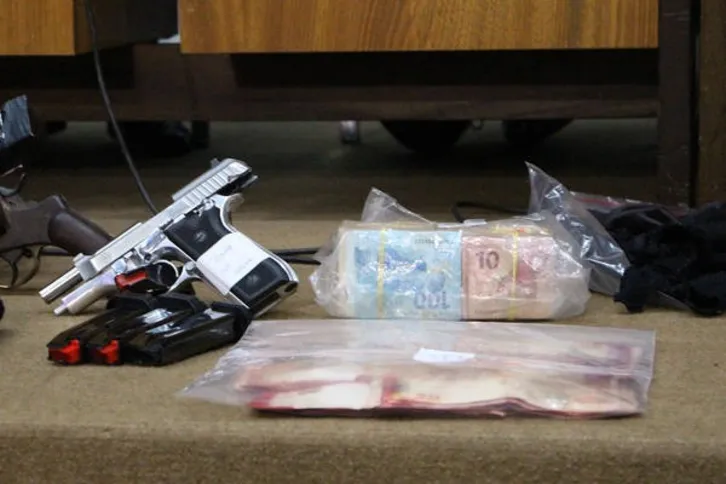 Imagem ilustrativa da imagem Polícia desarticula quadrilha que roubou 10 bancos na região