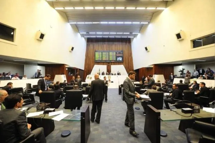 Imagem ilustrativa da imagem Assembleia aprova sete projetos de lei