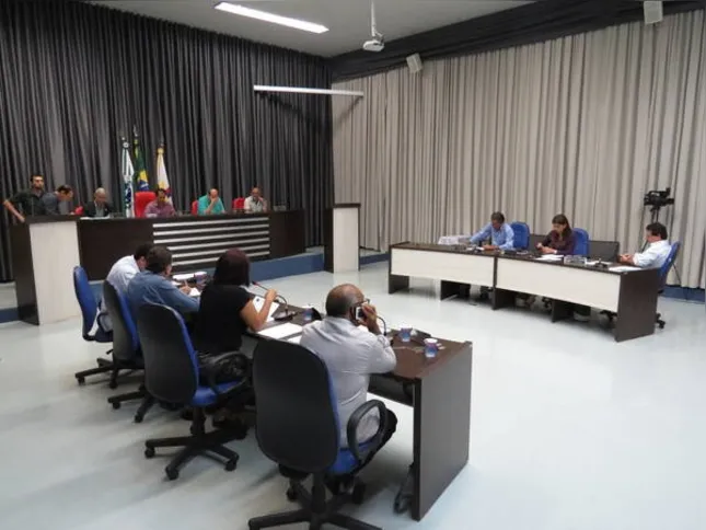 Imagem ilustrativa da imagem Apenas 1% dos trabalhadores recebem salário de vereador 